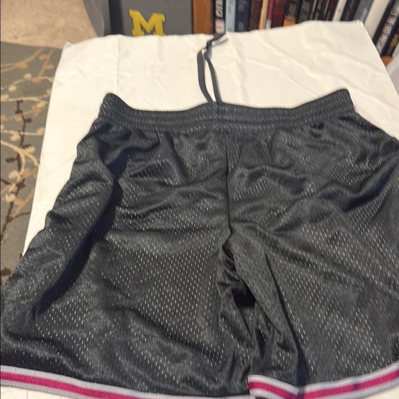 Nike Gray  and Pink Athletic Shorts Lightweight Mesh - Picture 6 of 7